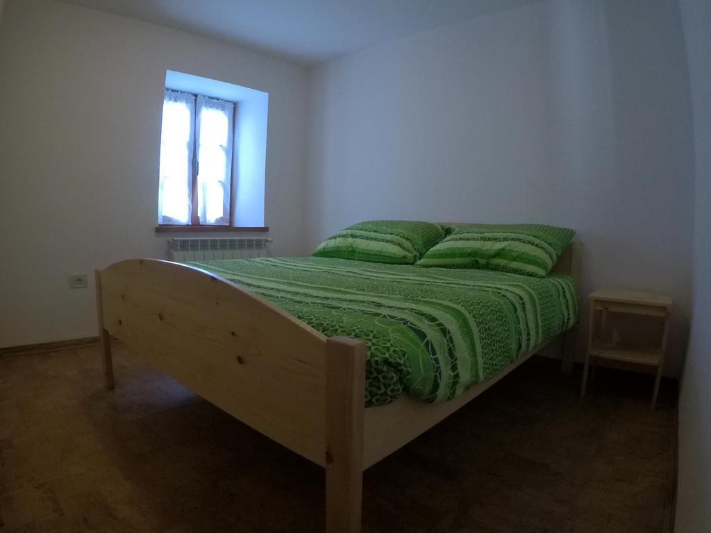 Lesjakova Domacija Бовец Экстерьер фото